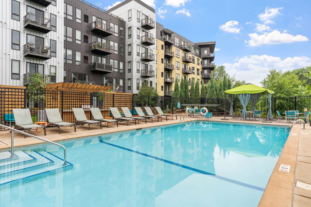 West Maka Ska Apartments for Rent | Be @ Axon Green